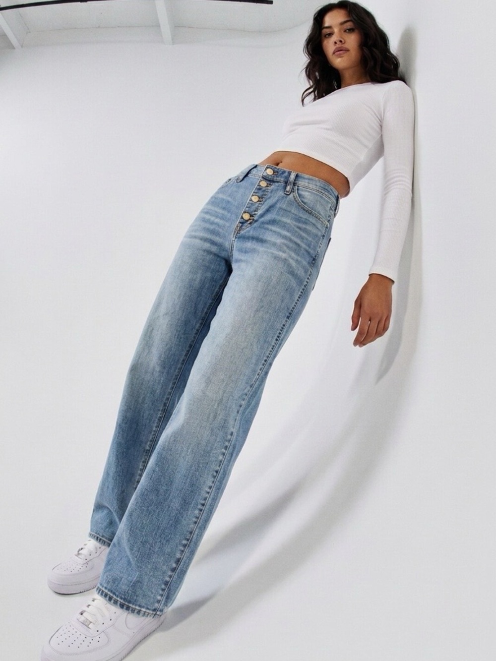 J. CREW Vintage Wash, Straight Leg, Button Front Women’s Jeans